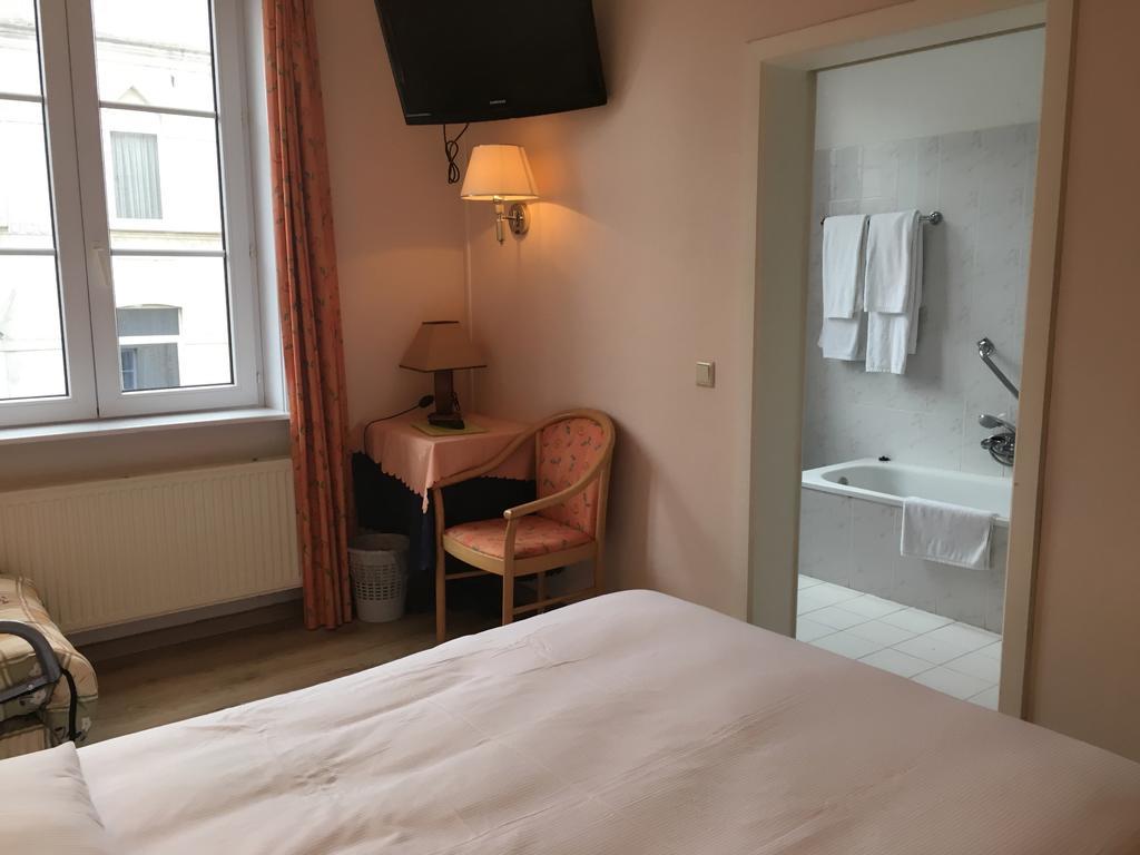 Hotel Claridge บลังเคนเบอร์เก ภายนอก รูปภาพ